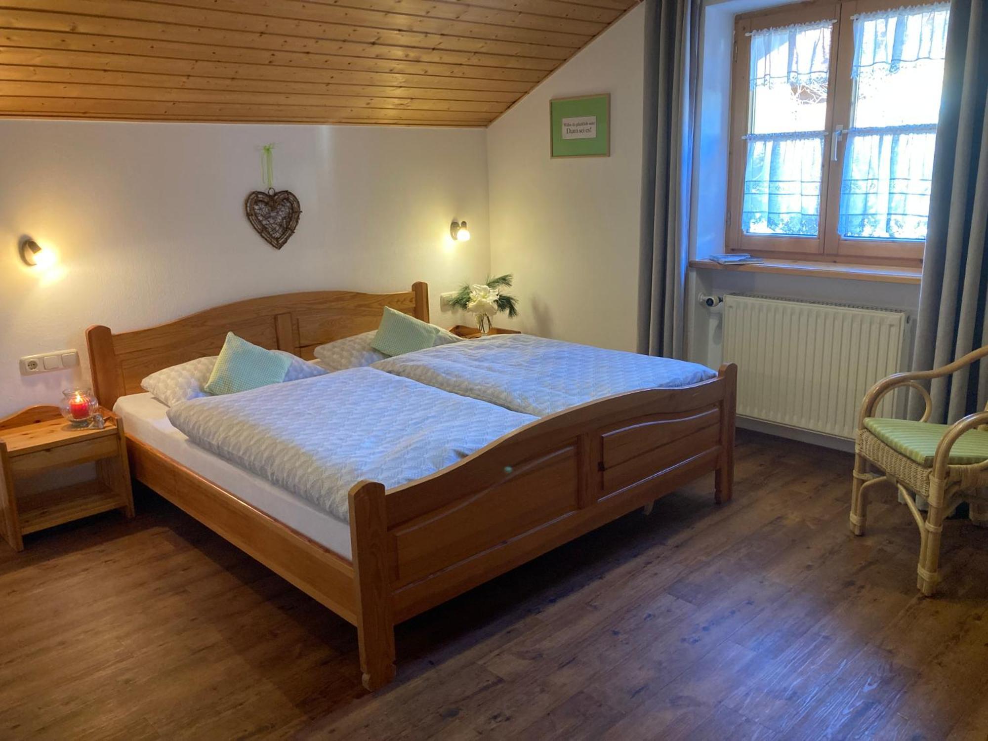 Haus Petra Und Toni Holzheu Apartment Бад Хинделанг Екстериор снимка